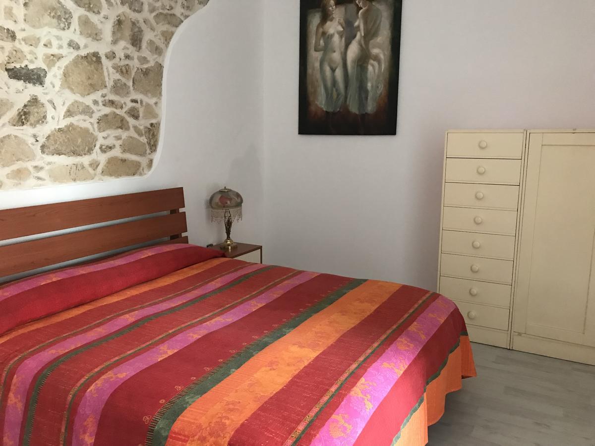 B&B Tredomus Tresnuraghes Eksteriør bilde